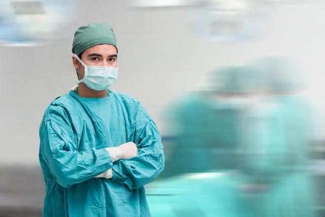 Zašto hirurzi nose zelene uniforme